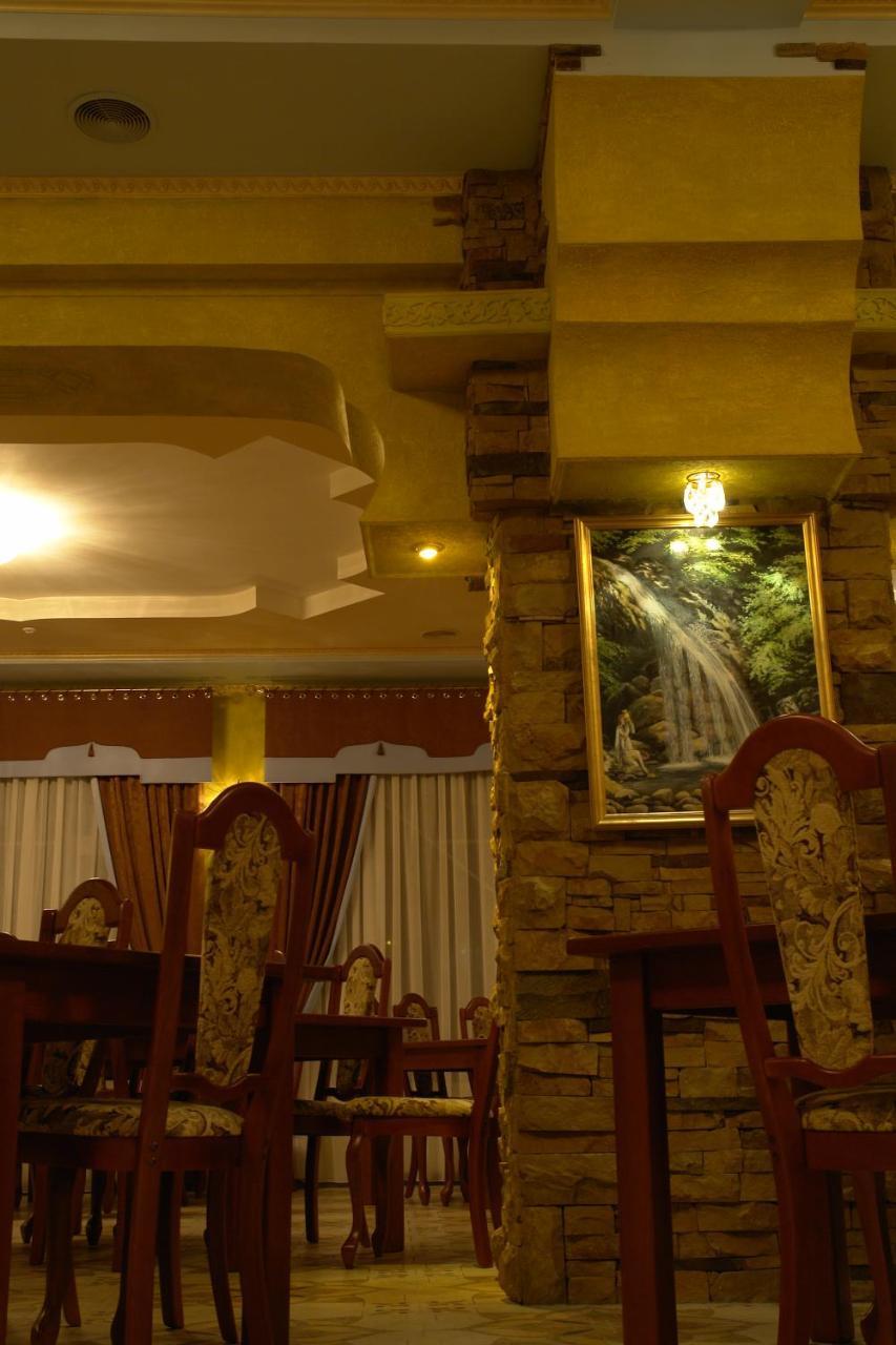 Грк Золота Підкова Motel Chupyra Exterior foto